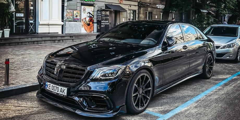 Brabus 700