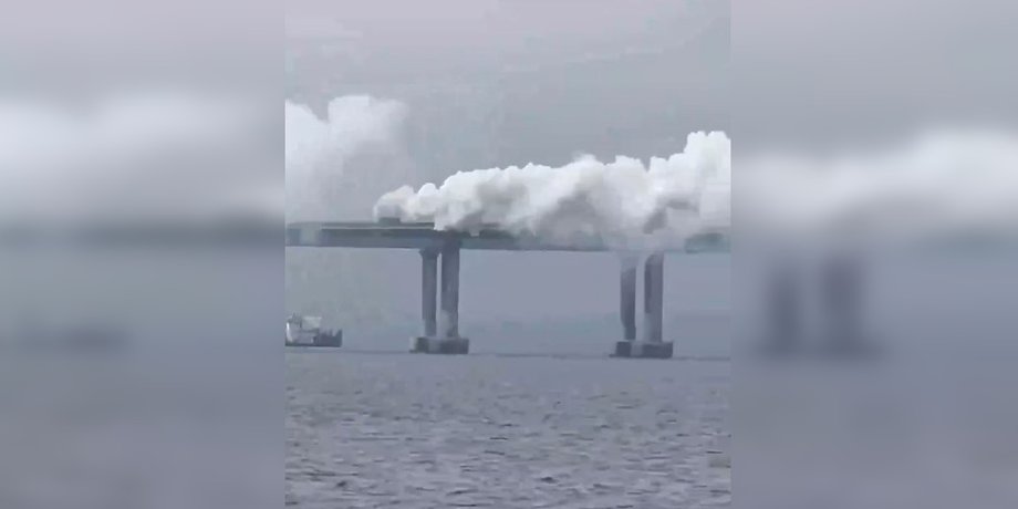 Дым над Крымским мостом, Крымский мост угроза, Крым обстрел, Крым ракетная угроза, Крым удар ВСУ