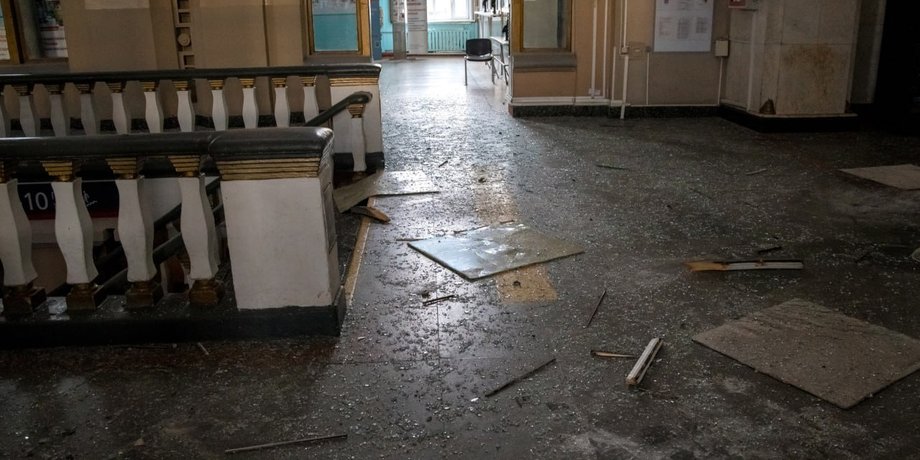 Курск, железнодорожный вокзал, последствия атаки БПЛА