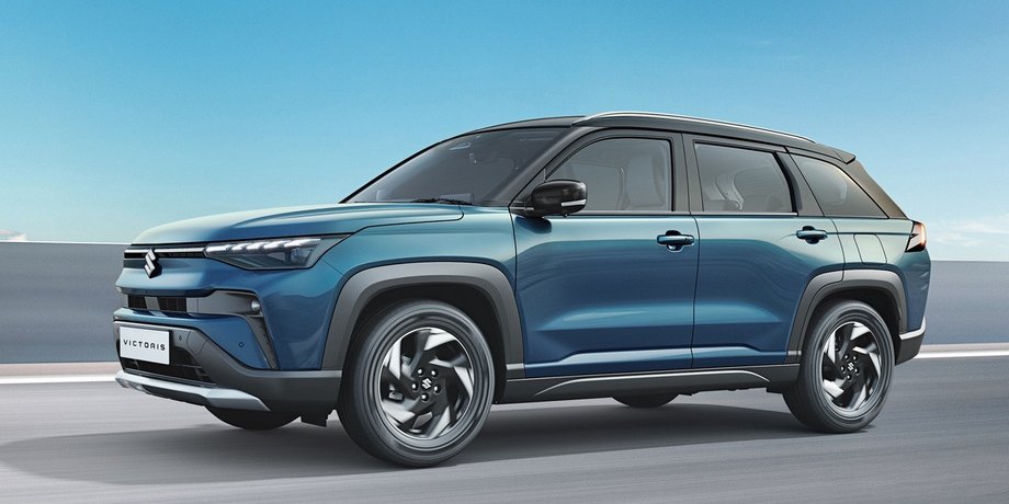 кросовер Suzuki Victoris