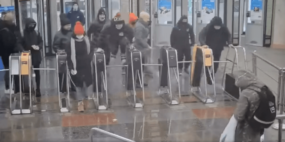 спорстмены избили сотрудников сбу, избиение сбу