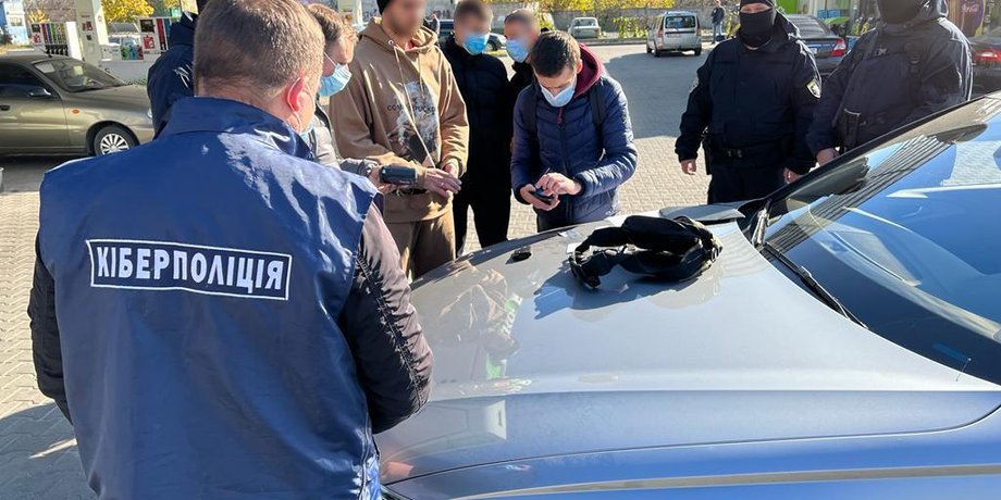 хакеры, 300 млн человек, киберполиция