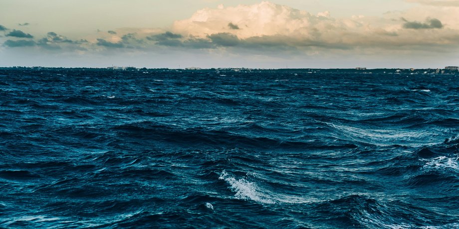 Море, геортермальные источники, геотермальная энергия, чистая энергия