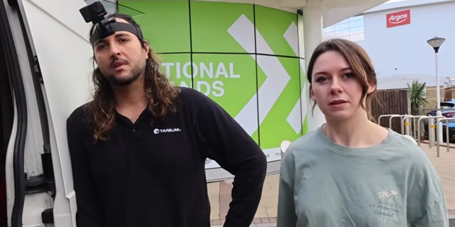 "В чудовому стані": блогери провели рейд і знайшли купу електроніки в сміттєвих баках