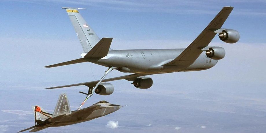 США потеряли самолет