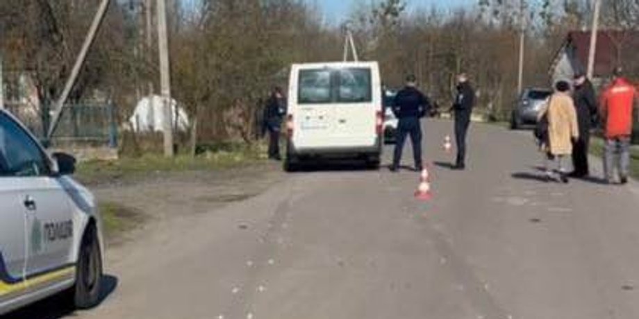 На Ровненщине бус сбил жену военного