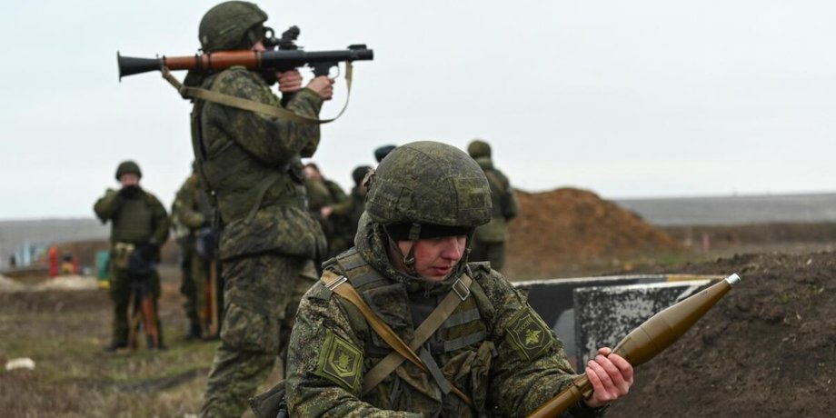 Военные
