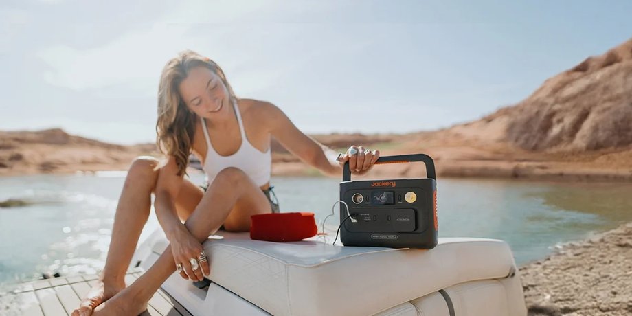 Jackery Explorer 300
