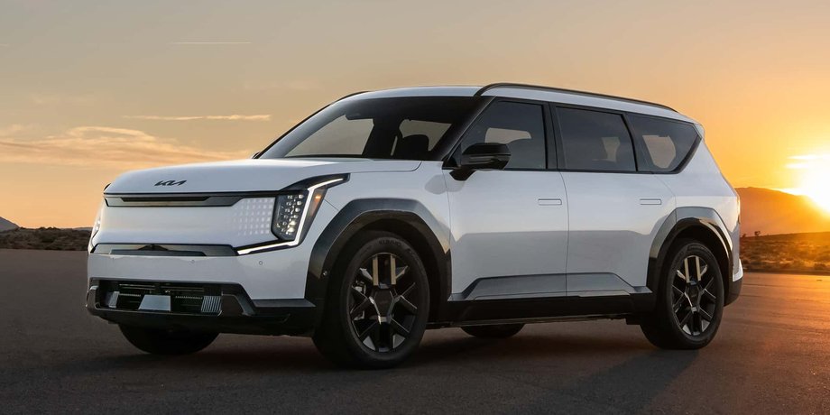 Автомобиль Kia EV9 2027 года