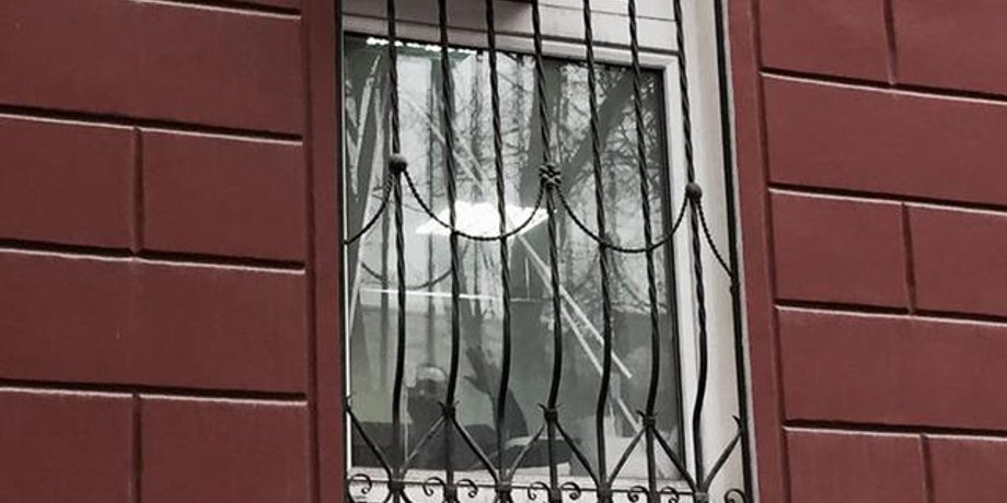 Николай Полозов в здании ФСБ / Фото Антона Наумлюка