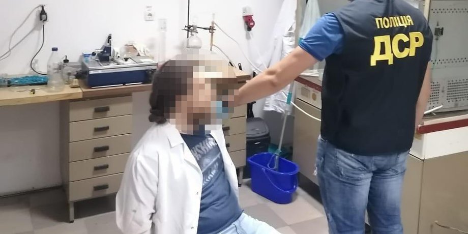 наркотики в университете, задержали опг, задержание преступников, наркотики в Львове, Львоский университет