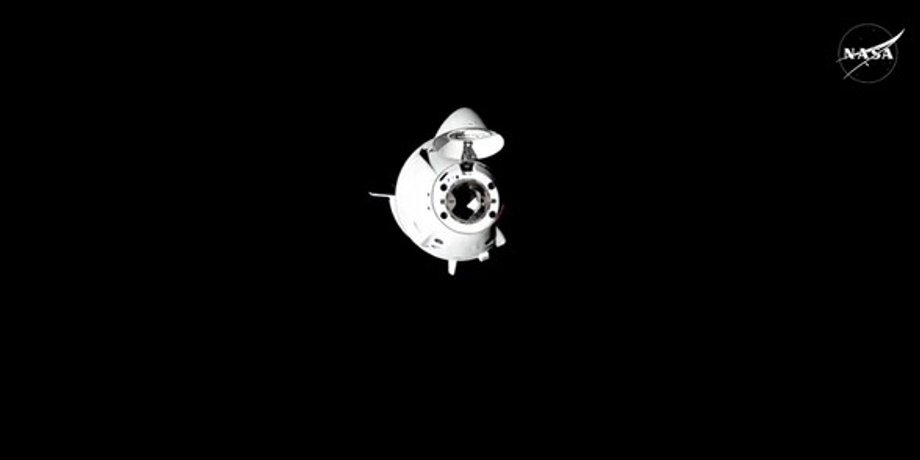 корабль crew dragon миссия сrew-10