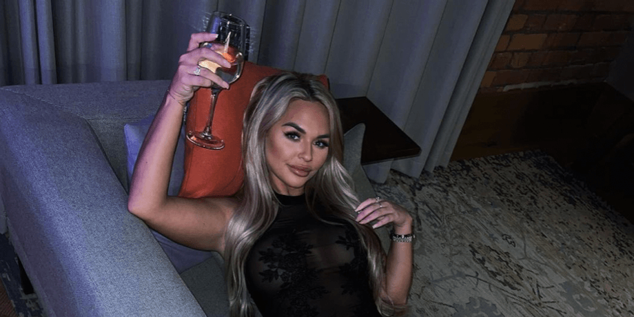 OnlyFans, модель OnlyFans, зірка OnlyFans, Емілі Рей