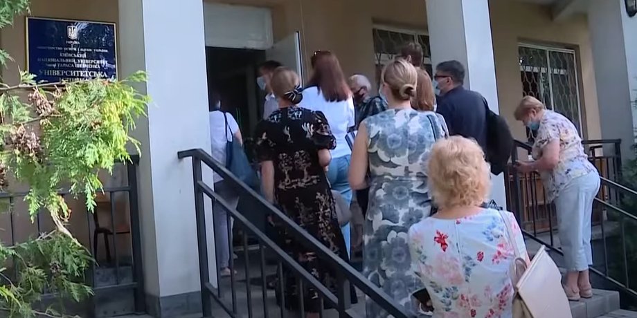 коронавирус, вакцинация, очередь,