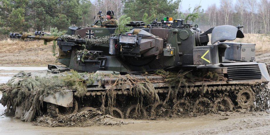 САУ Gepard, ПВО IRIS-T, военная помощь Украине, Олаф Шольц о вооружении для Украины, танки из Германии