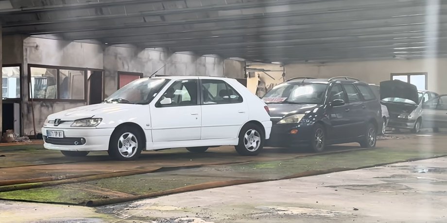 Peugeot 306, покинуті авто, автосалон Peugeot