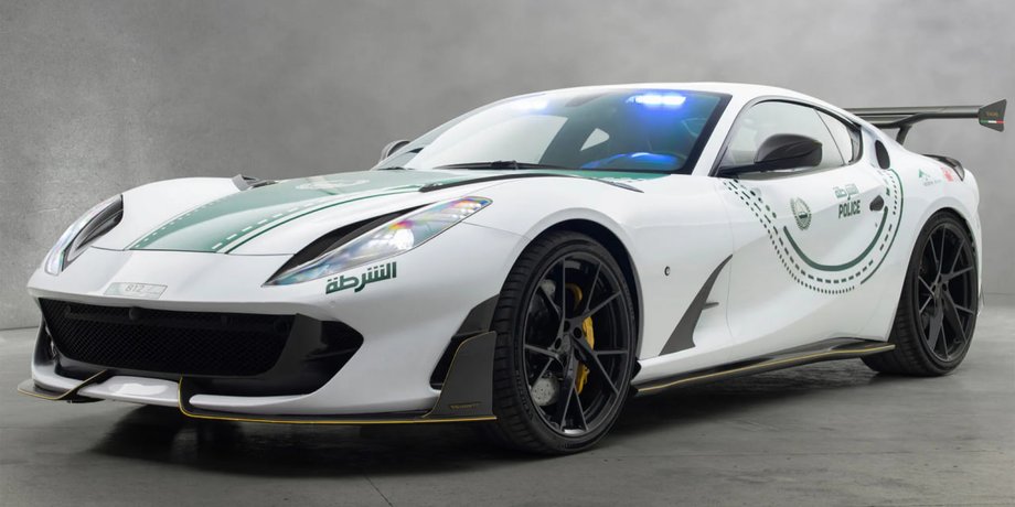 Ferrari 812 Superfast — тюнінг-ательє Mansory попрацювало над автомобілем для поліції Дубая