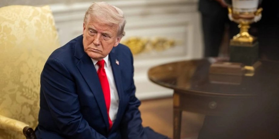 Дональд Трамп під час виступу, ілюстрація до нової стратегії нацбезпеки США