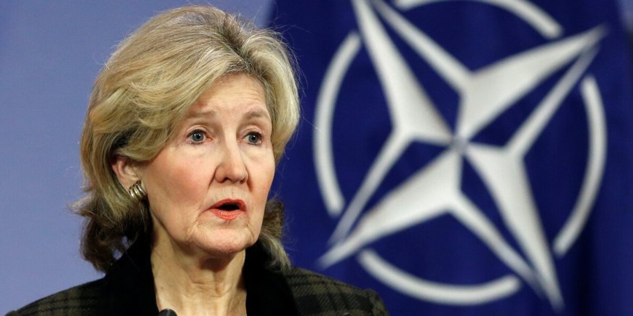 Кей Бейлі Гатчісон, посол США в НАТО, постійний представник США при НАТО