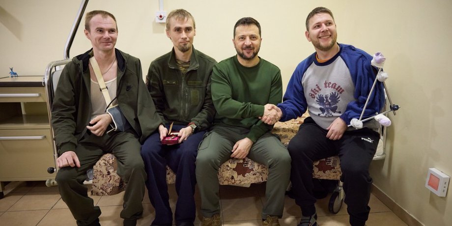 Зеленский, президент, раненые бойцы, госпиталь, Сумы