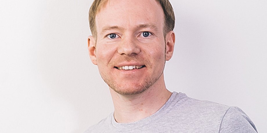 Дмитрий Лидер