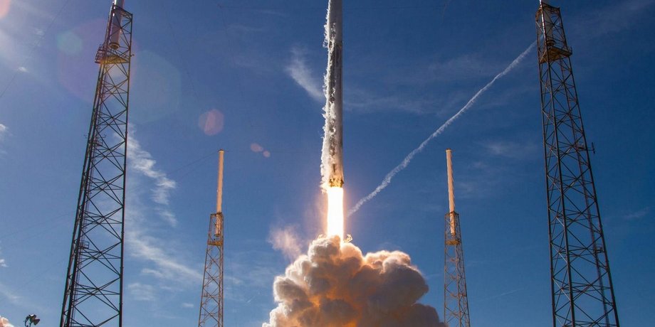 ракета запуск falcon 9