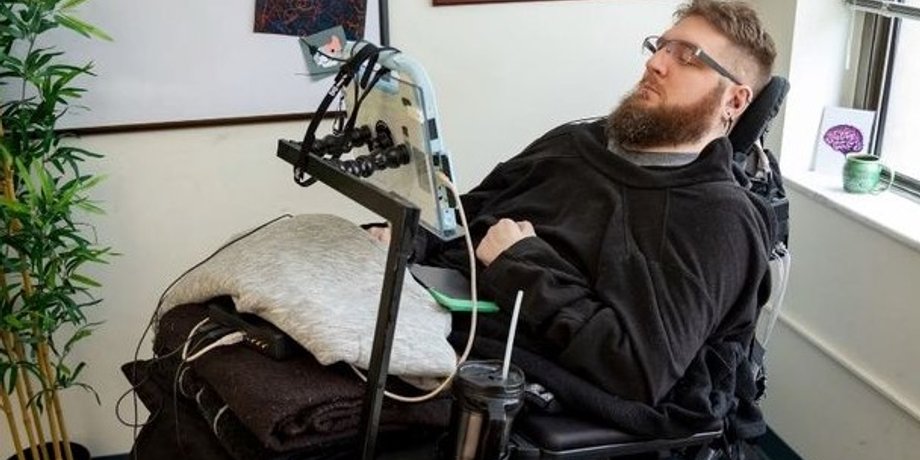 мозговой чип, мозговой имплантат, имплантаты прямого мозгового подключения