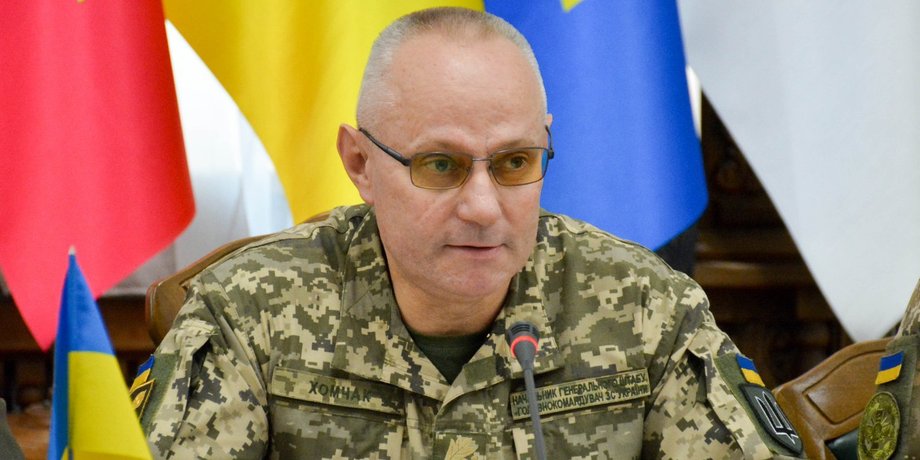 Руслан Хомчак во время брифинга