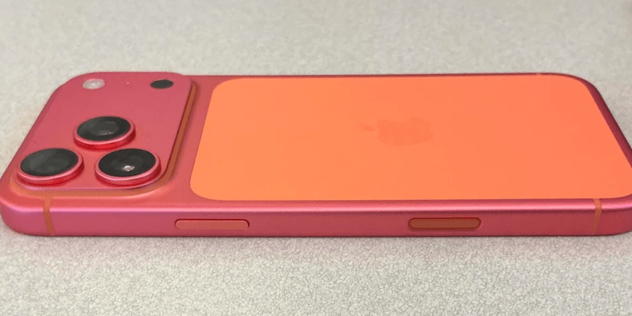 новый iPhone 17 Pro Max меняет цвет