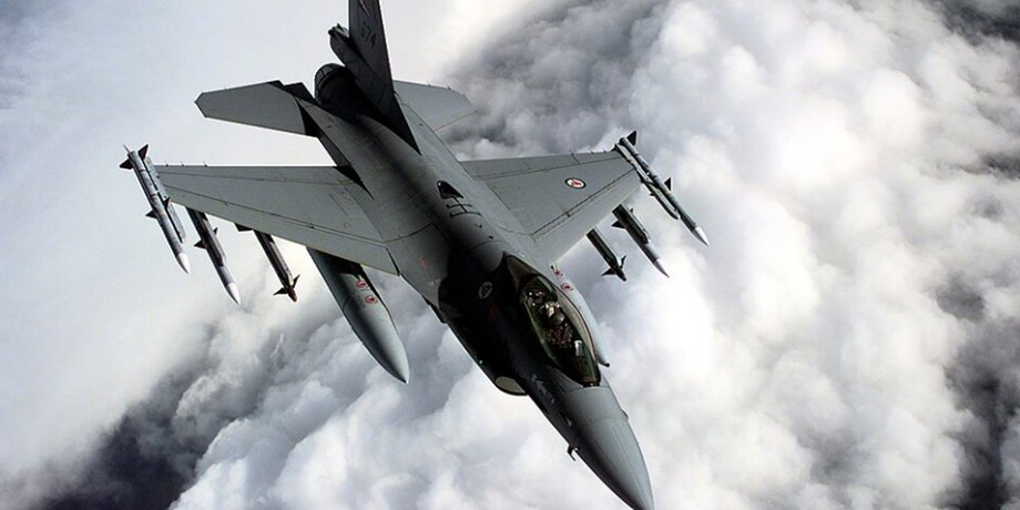 Американська компанія Lockheed Martin розглядає можливість адаптації винищувачів F-16 до потреб України