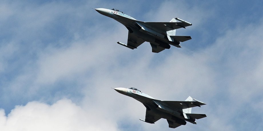 російські винищувачі СУ-27, російські військові літаки СУ-27