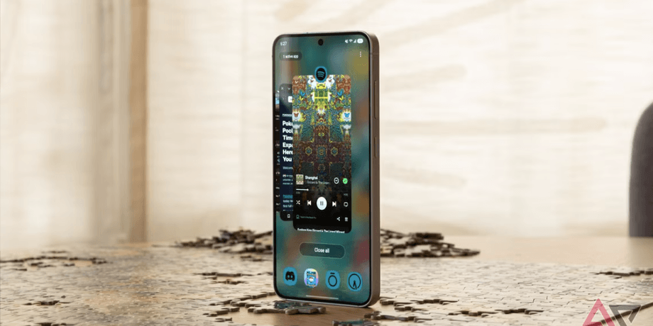 Смартфон Samsung с One UI 7