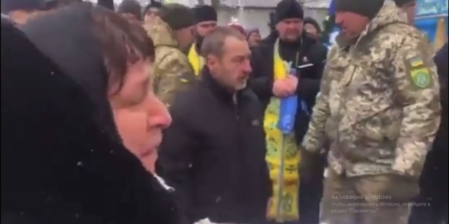 новини буковини, новини чернівців, скандал упц мп, не пускали труну з тілом до храму, ЗСУ