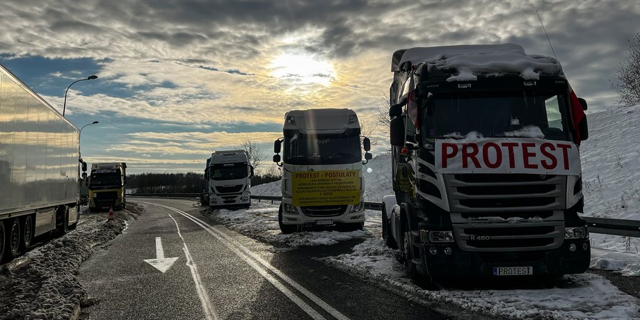 польща блокування фур, протести польща, протести водіїв польща, польські водії, водії фур протест