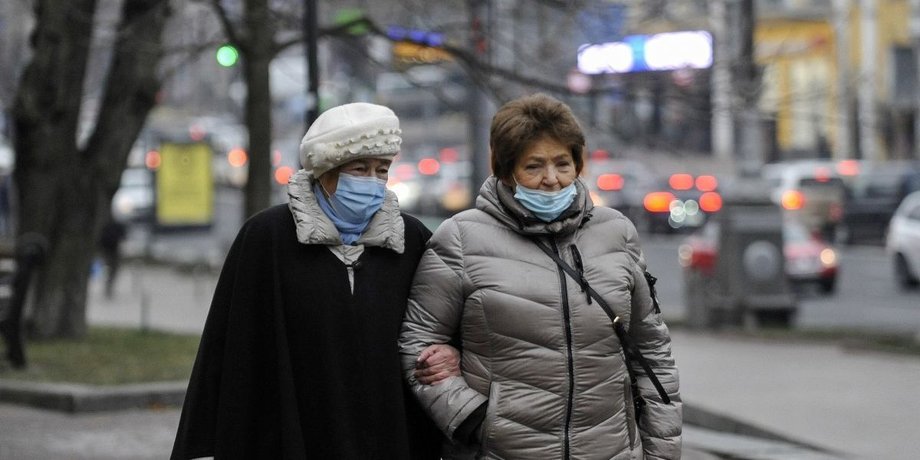 коронавирус, люди на улице, киев