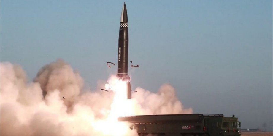 Запуск северокорейской баллистической ракеты "Хвасон-11C" (KN-30). Март 2021 года.