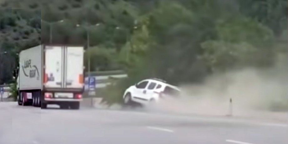 авария на дороге в Турции