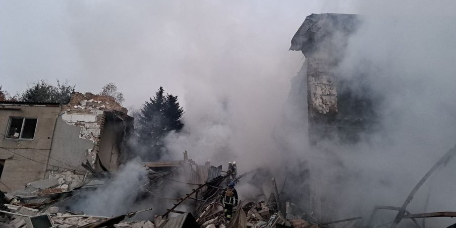 запоріжжя обстріл, ракетний удар, пожежа, постраждалі
