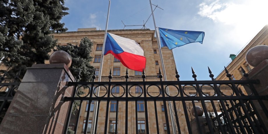 посольство, Чехия, РФ