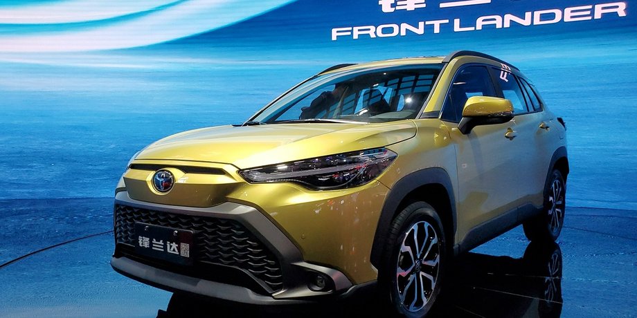 Toyota Frontlander 2022, Toyota Frontlander, Toyota Corolla Cross, кроссовер Toyota