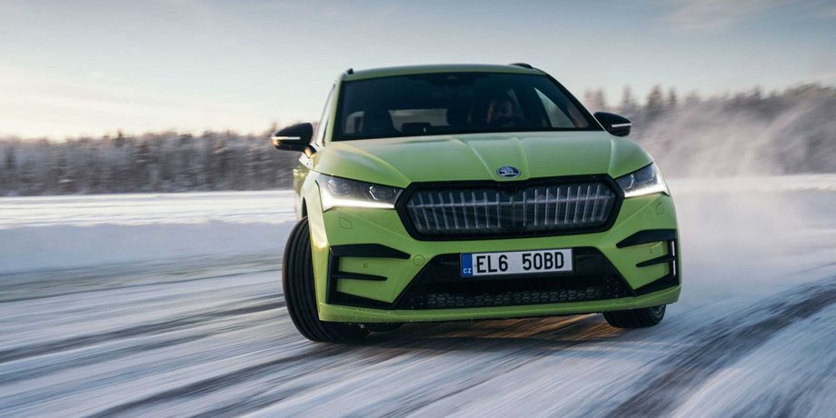 Skoda Enyaq iV RS, Skoda Enyaq iV, Skoda Enyaq, электромобиль Skoda, кроссовер Skoda, рекорд Гиннеса, мировой рекорд