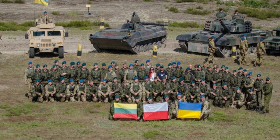 учения три меча в украине