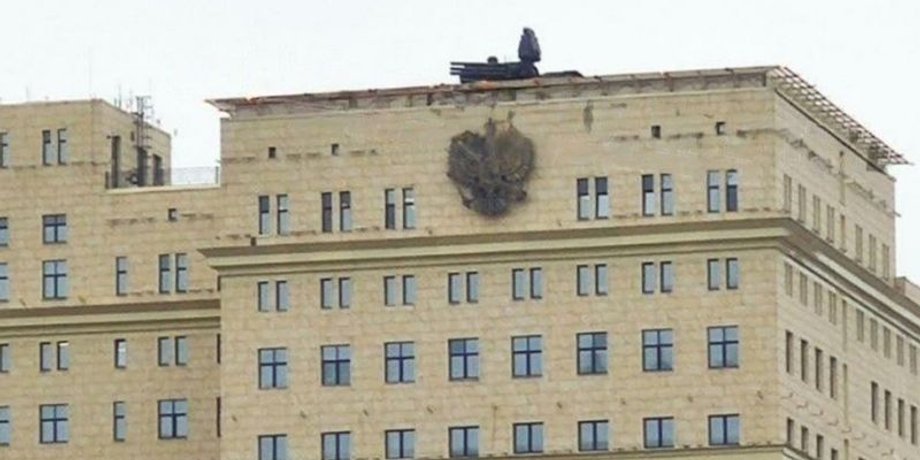 Система ПВО Панцирь-С1 на крыше в Москве