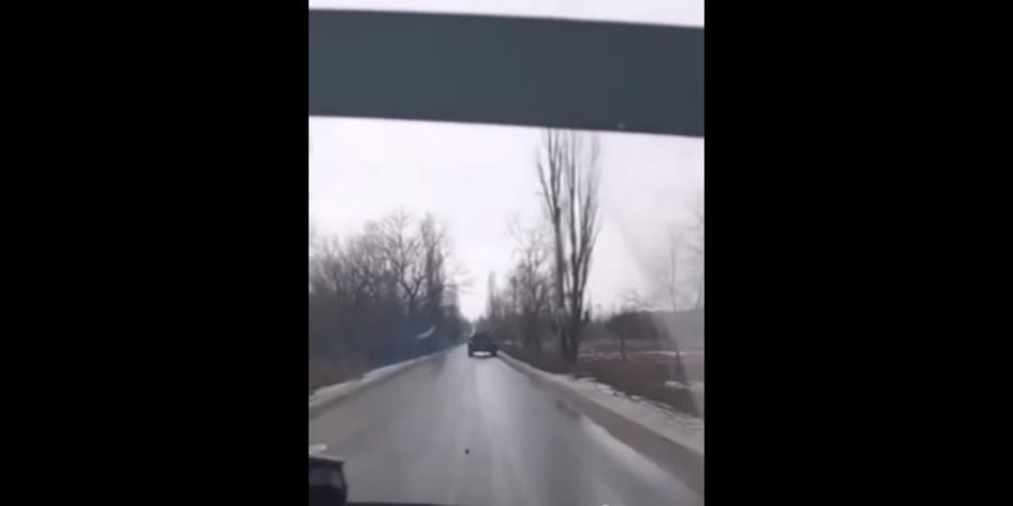 ситуація на луганщині, танк протаранивши цивільне авто, ДТП, ЗС РФ