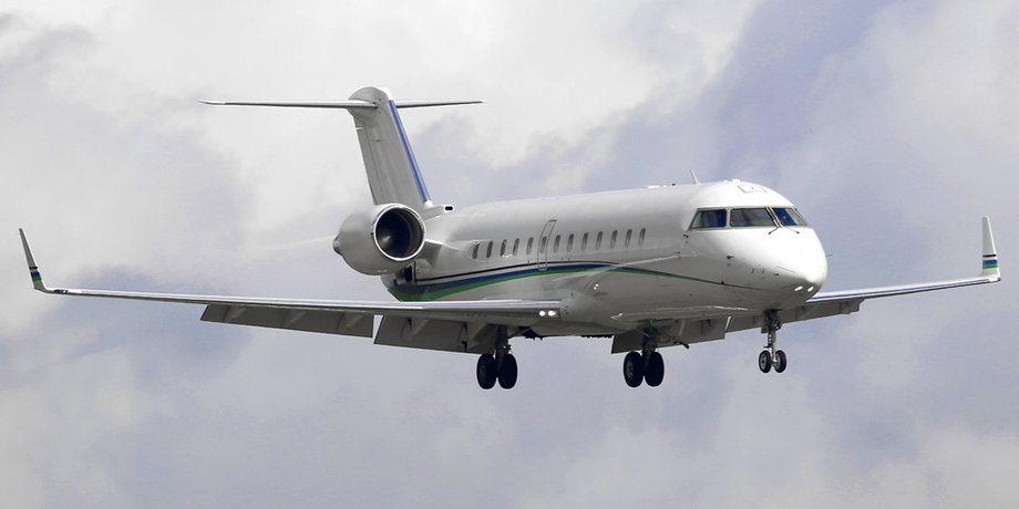 Фото: самолет Лукашенко Bombardier Challenger 850 /Бизнесавиация