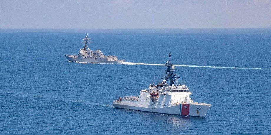 кораблі, морські навчання, військовий корабель, військові кораблі, воєнний корабель, воєнні корабні, судно в морі