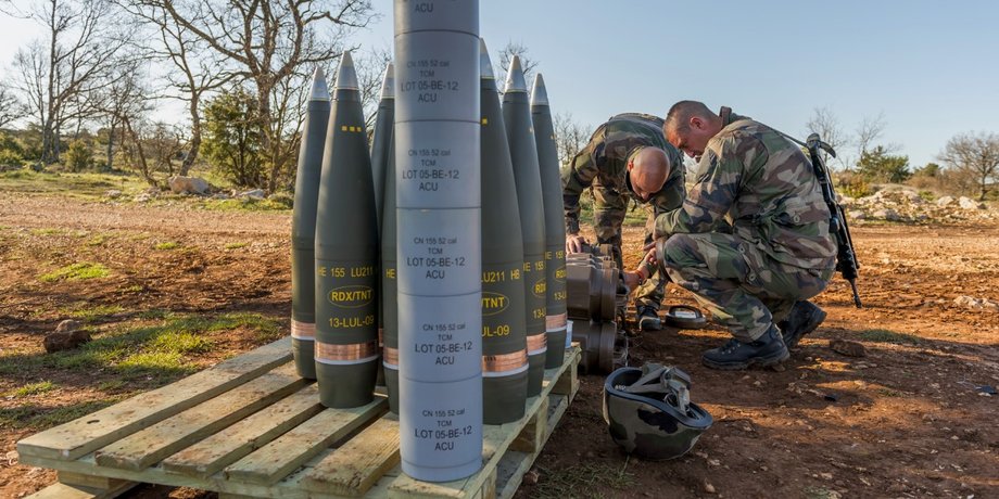 155-мм боеприпасы