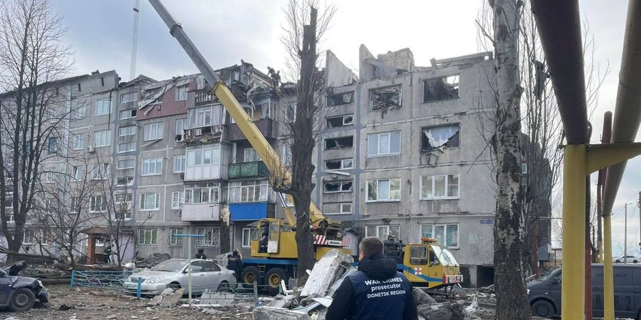 Руйнування у Мирнограді, обстріл Мирнограда, Мирноград авіабомба, Мирноград ДСНС, ДСНС жертви в Мирнограді
