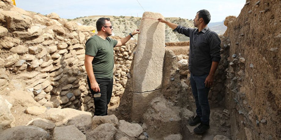 археологи, археология, раскопки, город, цивилизация, находка, стела, сооружение, Турция, культура, история, Бонкуклу Тарла, Мардин, неолит