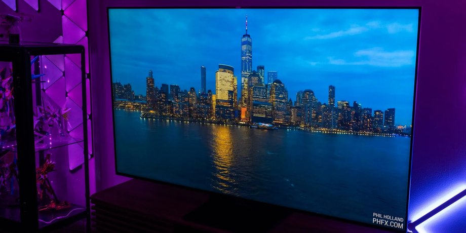 Бюджетный телевизор TCL QM7K бюджетный телевизор TCL QM7K